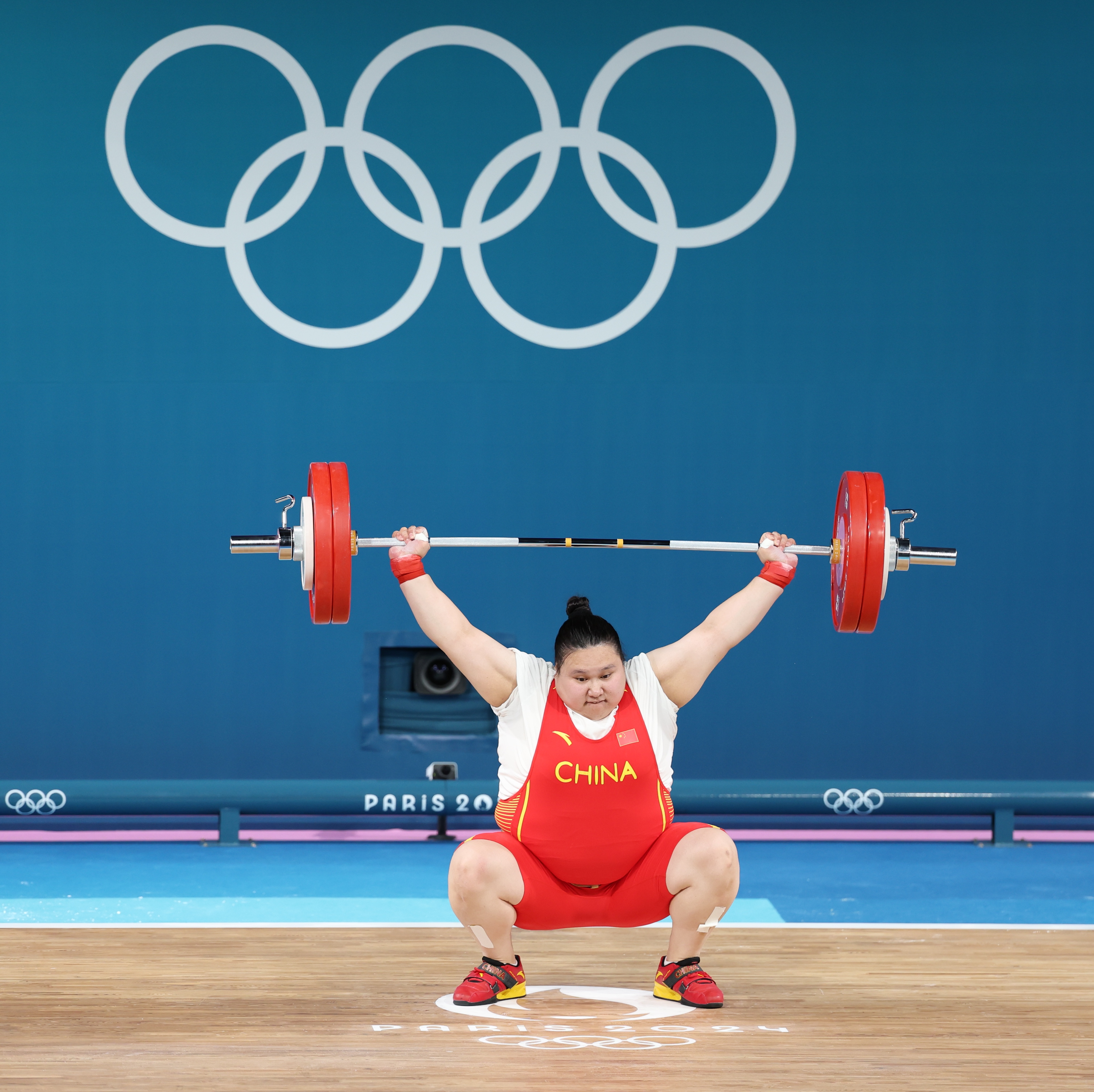 关于乌克兰选手犀利发挥，夺得举重比赛金牌的信息