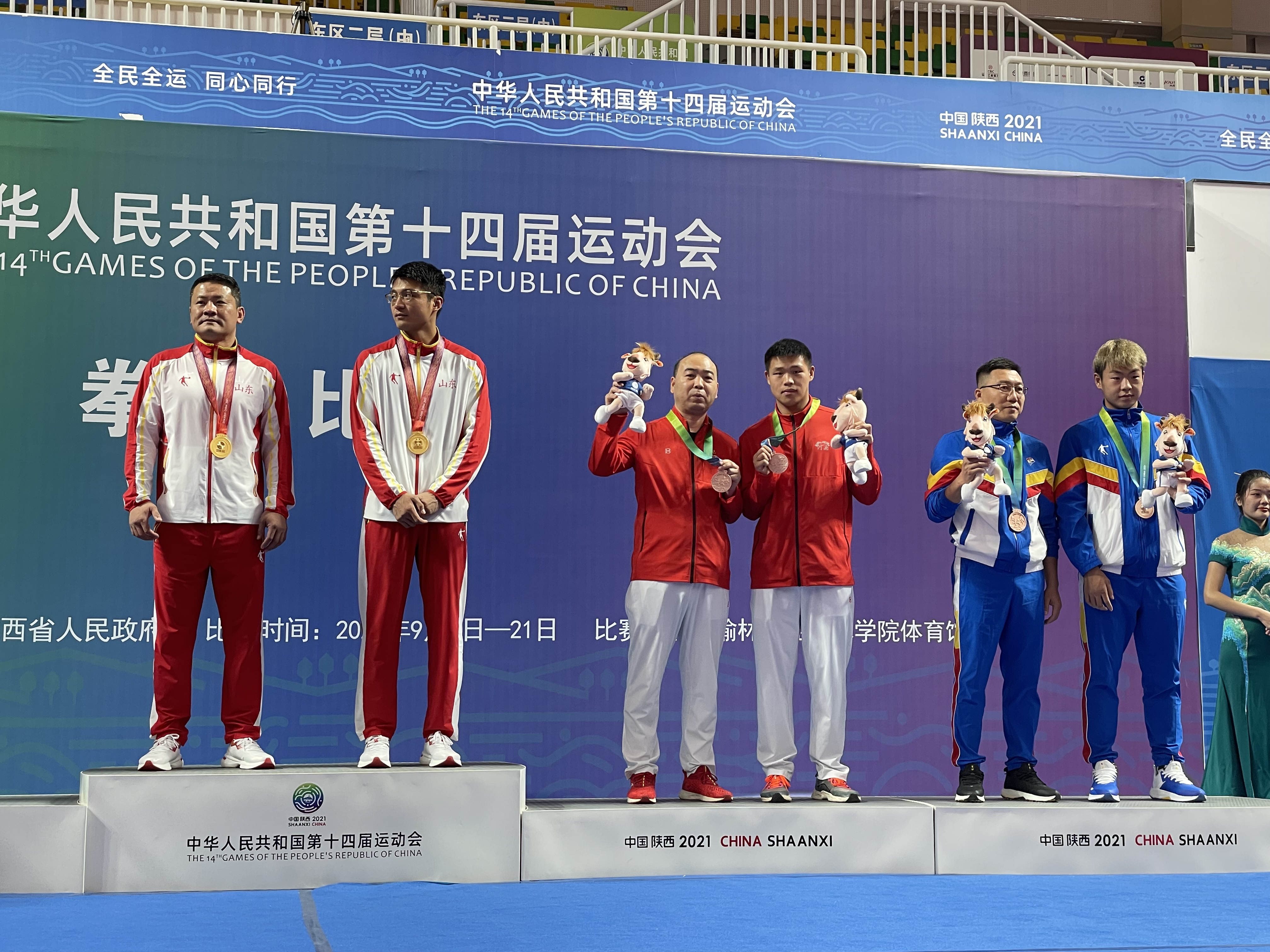 拳击比赛中墨西哥选手斩获金牌 拳击比赛中墨西哥选手斩获金牌