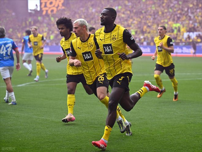 多特蒙德队失利不断，危机重重