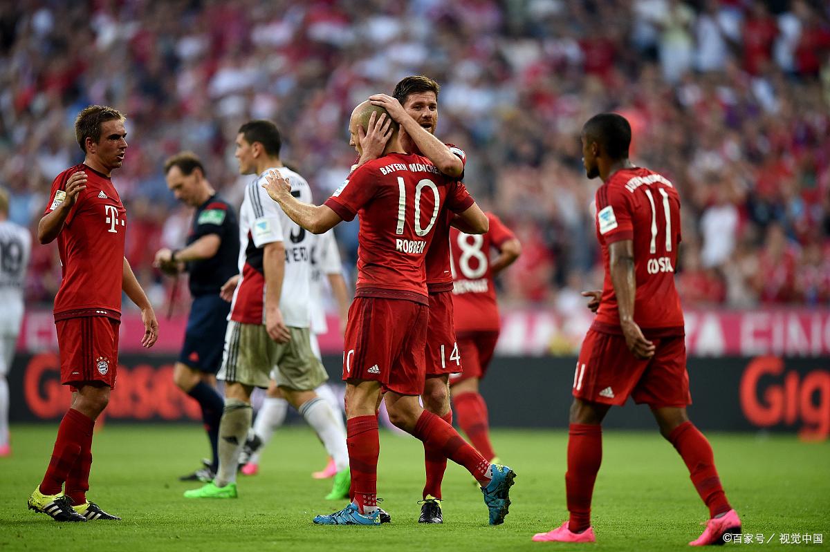 关于德甲榜首保持不变,竞争激烈仍在继续的信息 关于德甲榜首保持不变,竞争激烈仍在继续的信息