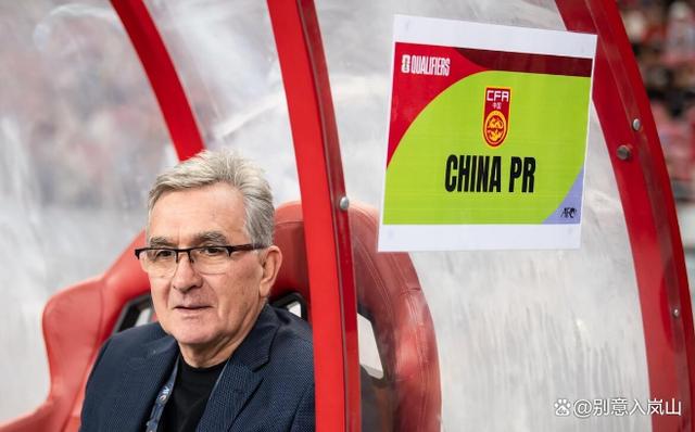 一支不屈不挠的球队获得胜利成果 一支不屈不挠的球队获得胜利成果