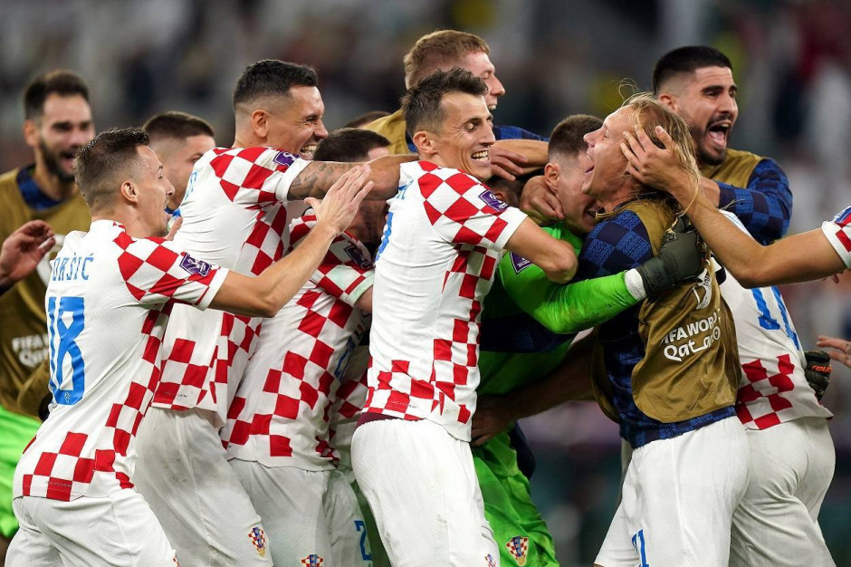 美国中场球员在欧洲杯上演出绝杀一幕