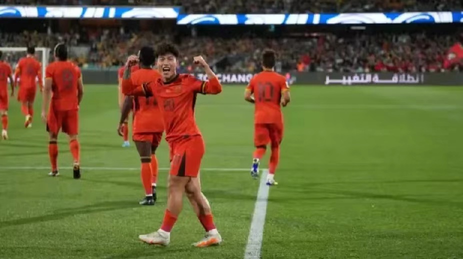 球队凭借实力取胜，获得决赛资格