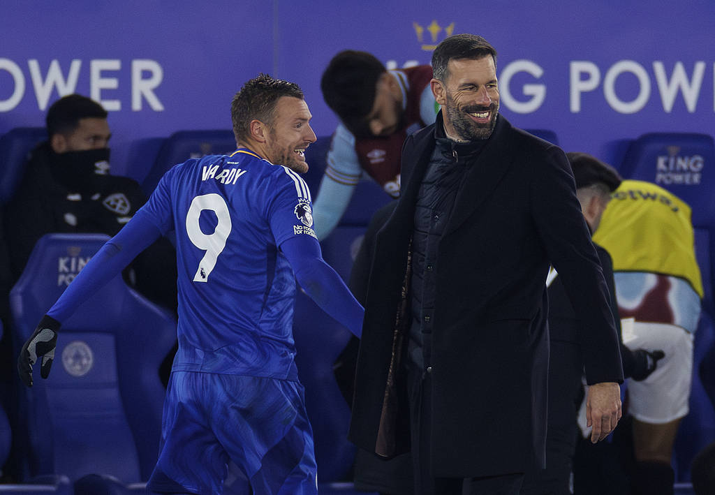 世俱杯改制-包含莱斯特城实力压倒对手,取得胜利的词条