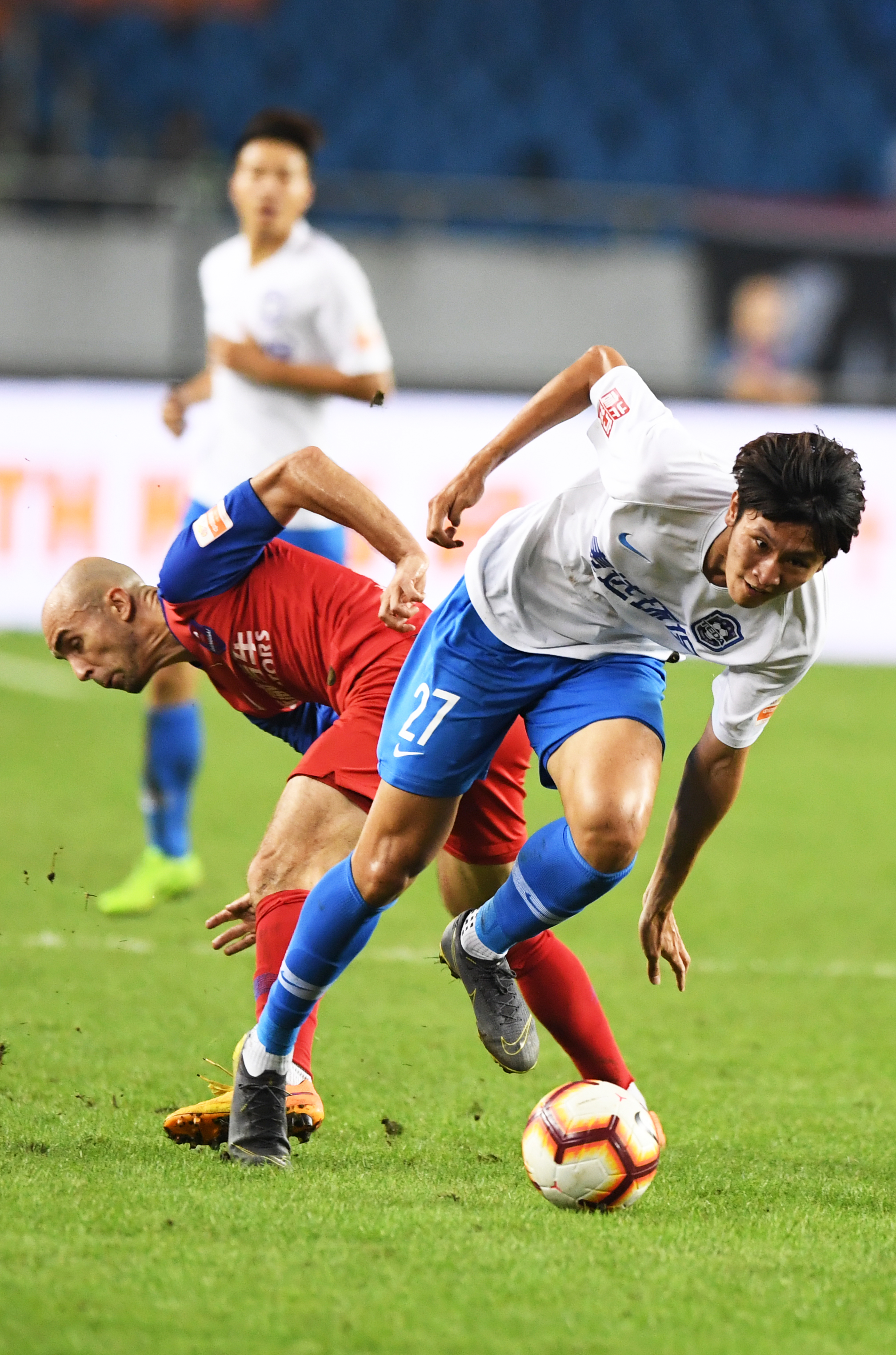 大连超越主场战平重庆斯威,保持不败纪录 大连超越主场战平重庆斯威,保持不败纪录