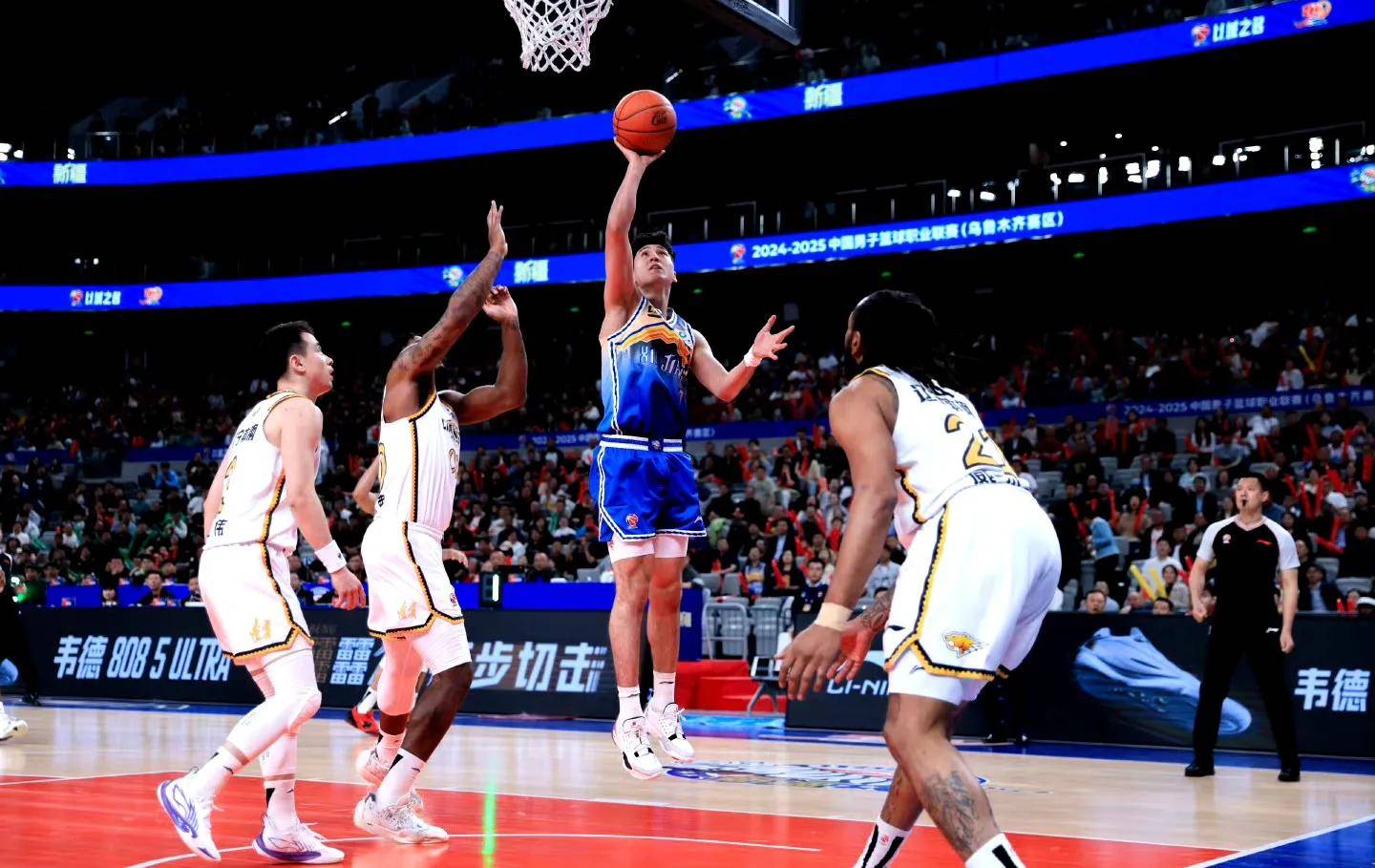 世俱杯赛程-新疆代表队击败对手,晋级全国比赛四强!的简单介绍