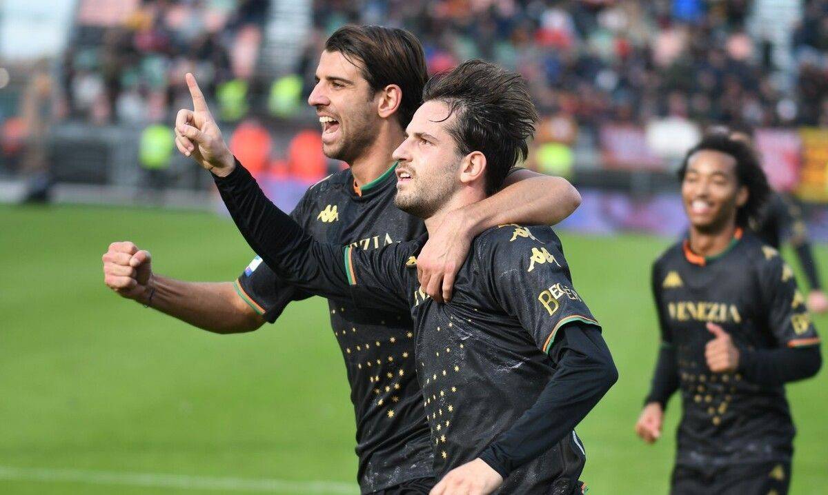 桑普多利亚客场不敌佛罗伦萨，保级任务陷入泥潭的简单介绍