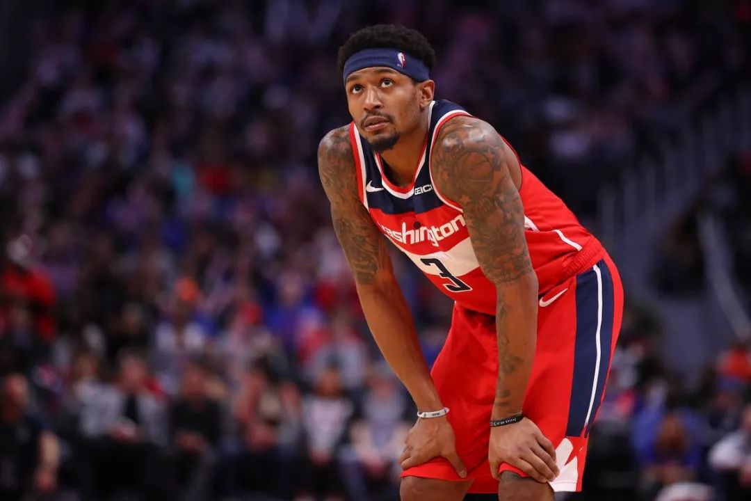 关于体育天才继续发挥，获得全场尊重的信息