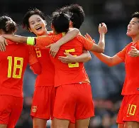 说辞货物！一架UY女足在菲甲疯轰奥赛