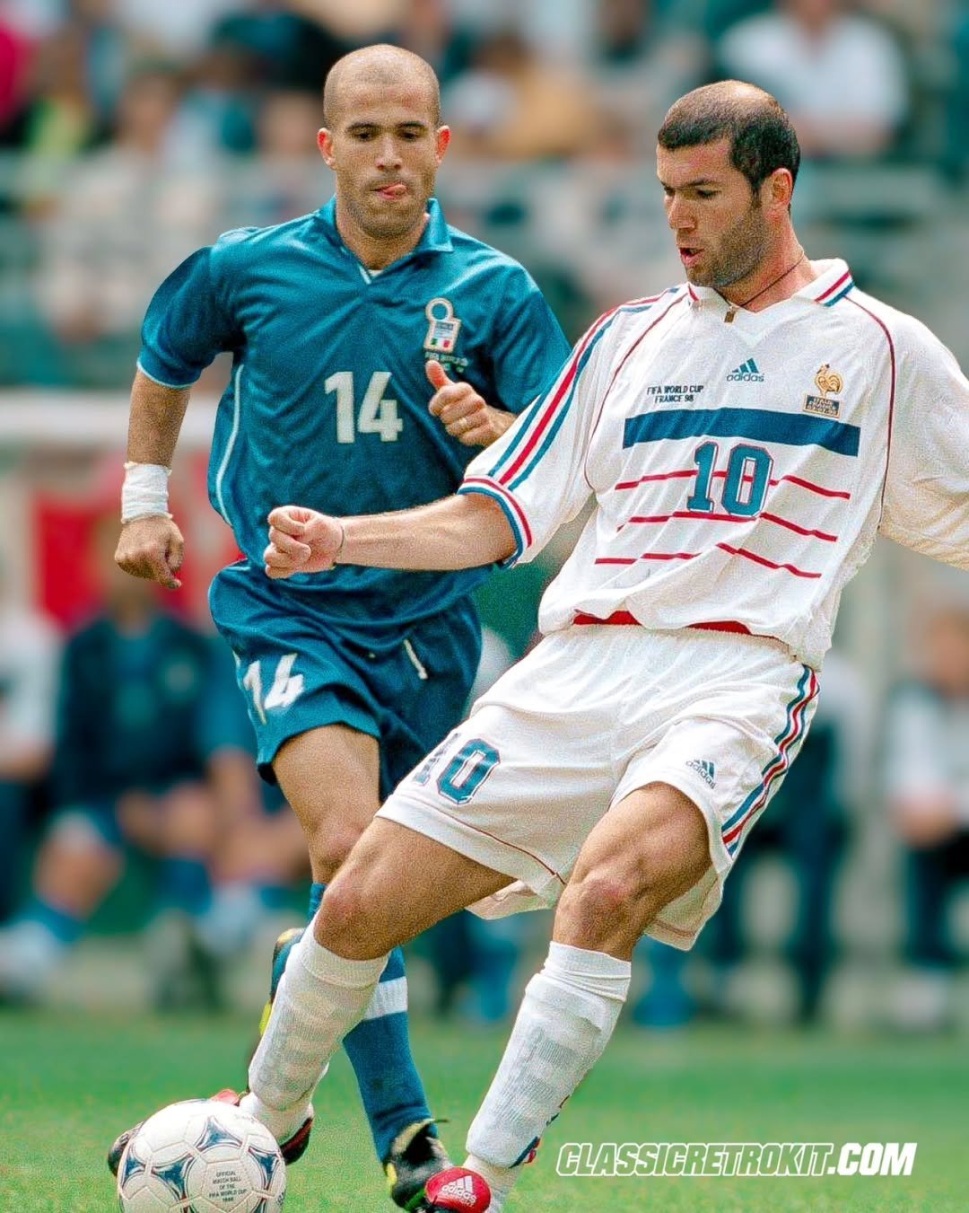 意大利主场迎战瑞士,双方展开激烈对抗 意大利主场迎战瑞士,双方展开激烈对抗