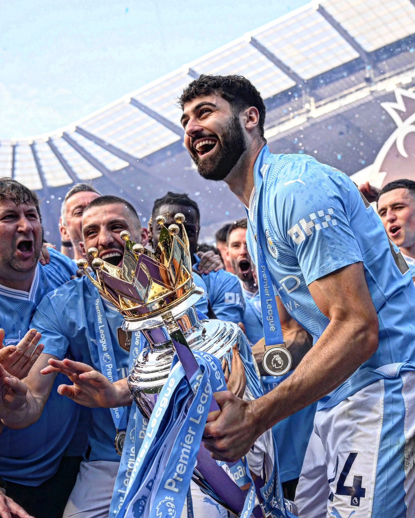 曼城力克切尔西赢得英超冠军