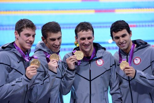 世俱杯冠军-美国大将获得男子游泳比赛铜牌