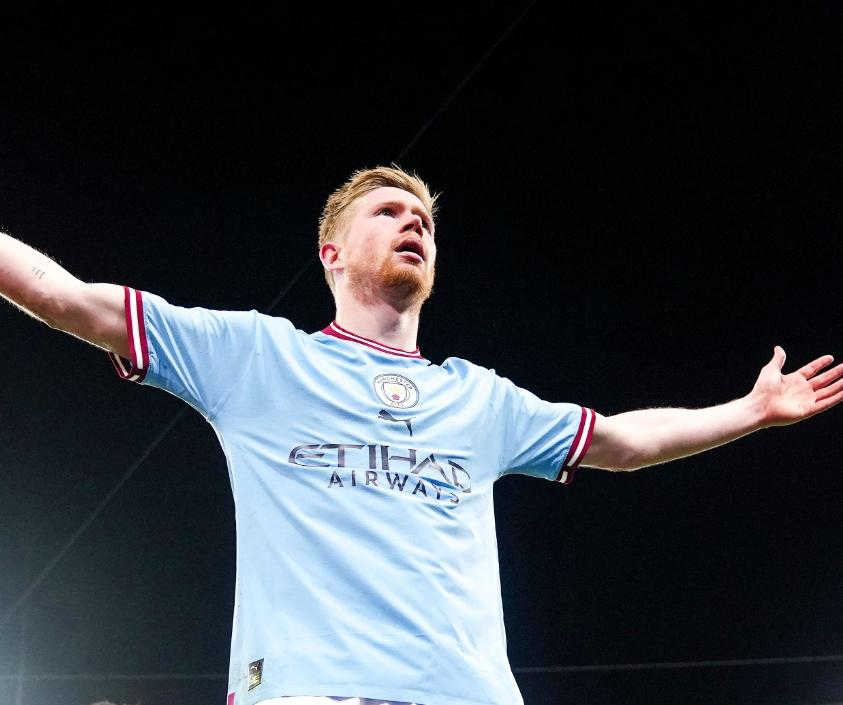 世俱杯赛程-曼城球员德布劳内成功续约,将继续效力球队