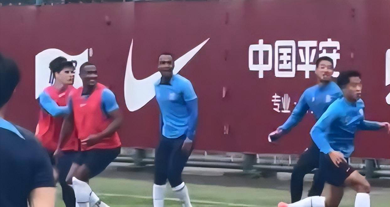 世俱杯奖金-申花门将表现神勇,帮球队保住分