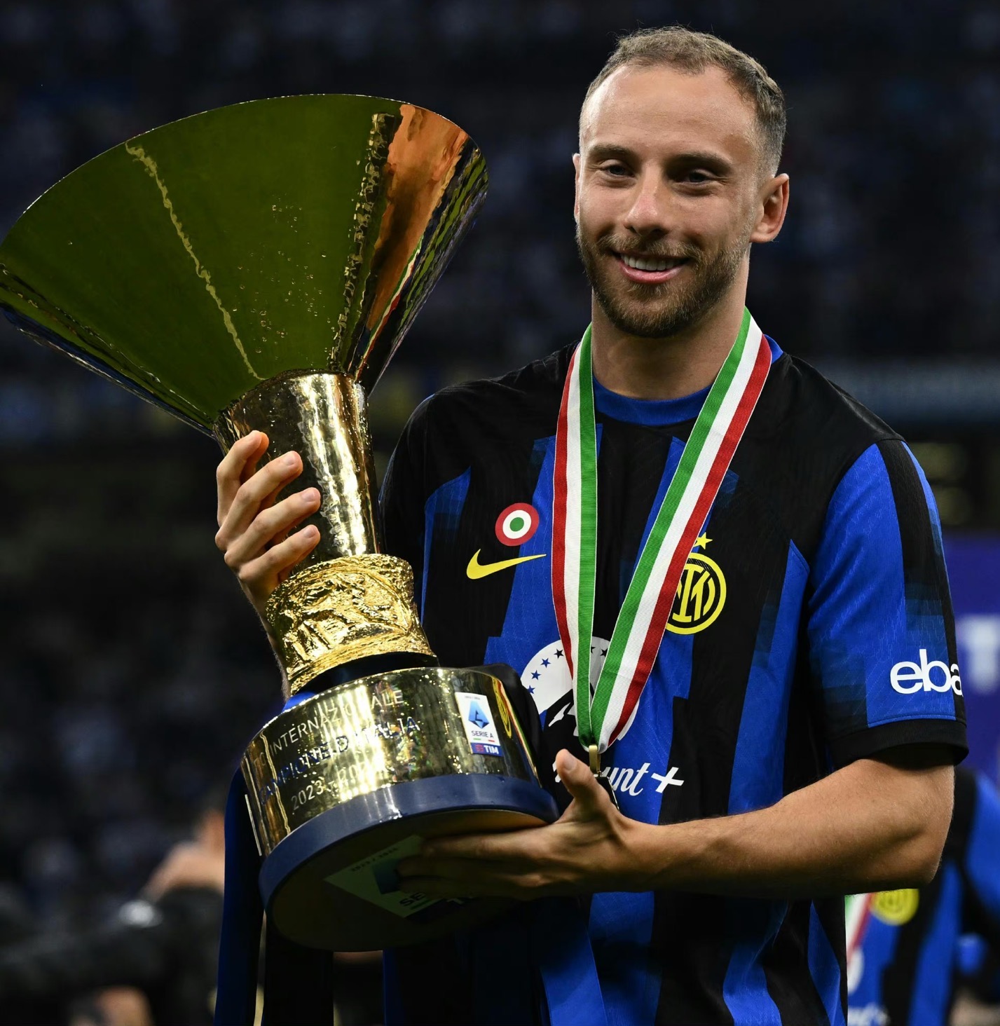 斯洛伐克击剑名将奥斯卡夺得男子佩剑冠军 斯洛伐克击剑名将奥斯卡夺得男子佩剑冠军