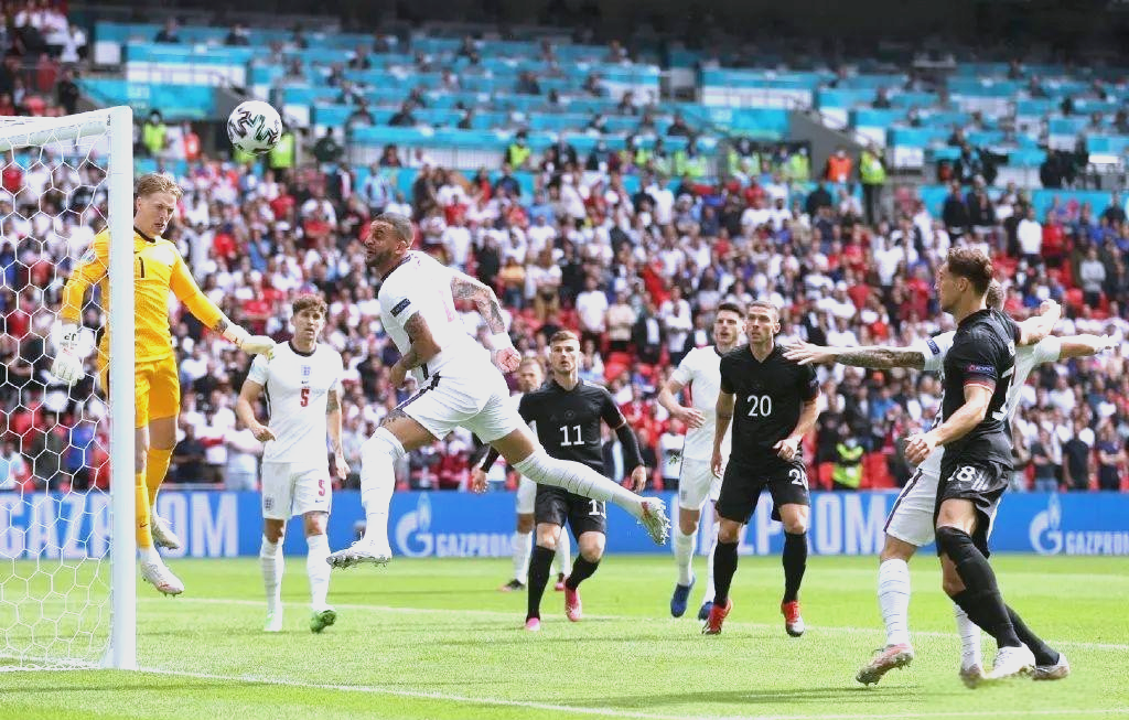 世俱杯参赛资格-欧国联比赛淘汰赛阶段,球迷紧张期待胜出球队的简单介绍