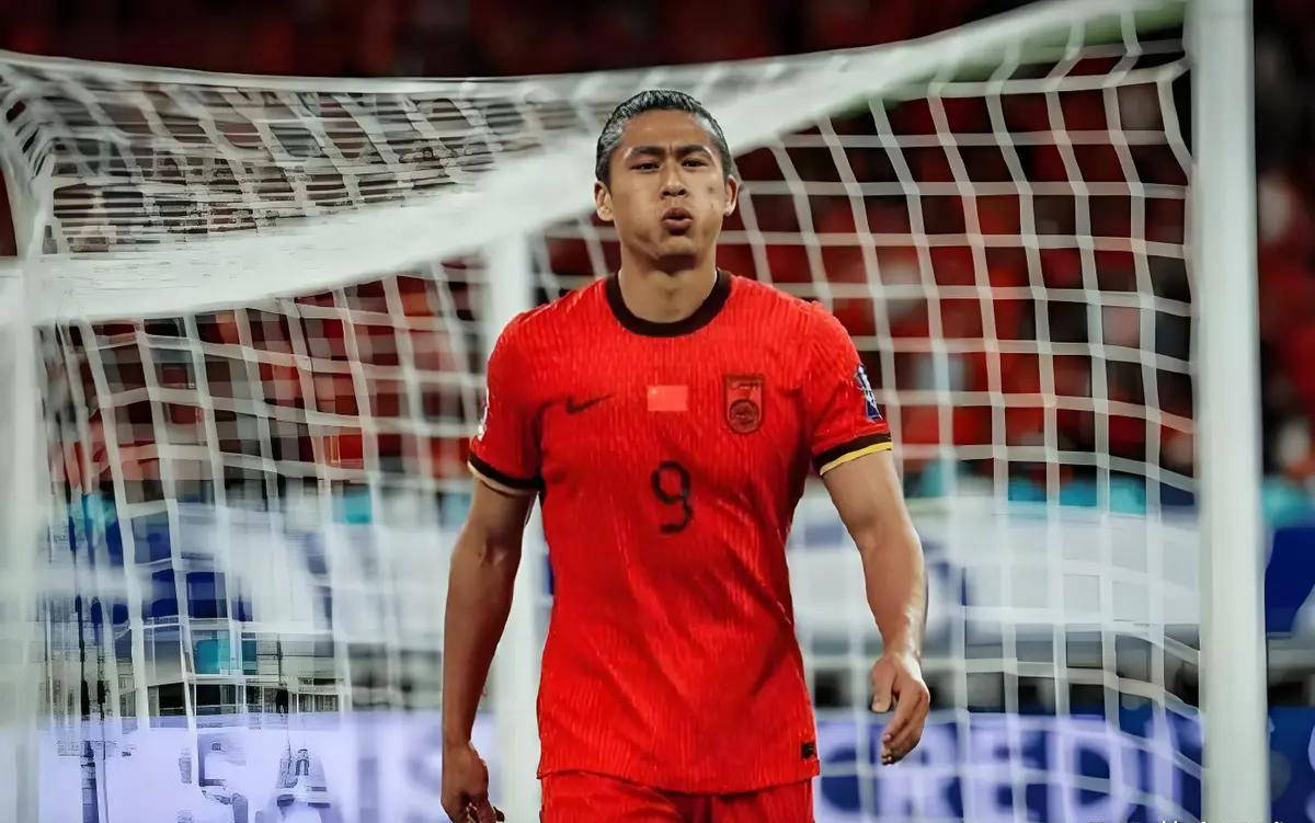 世俱杯分组-足球赛事中不乏惊艳表现,球员们实力过硬