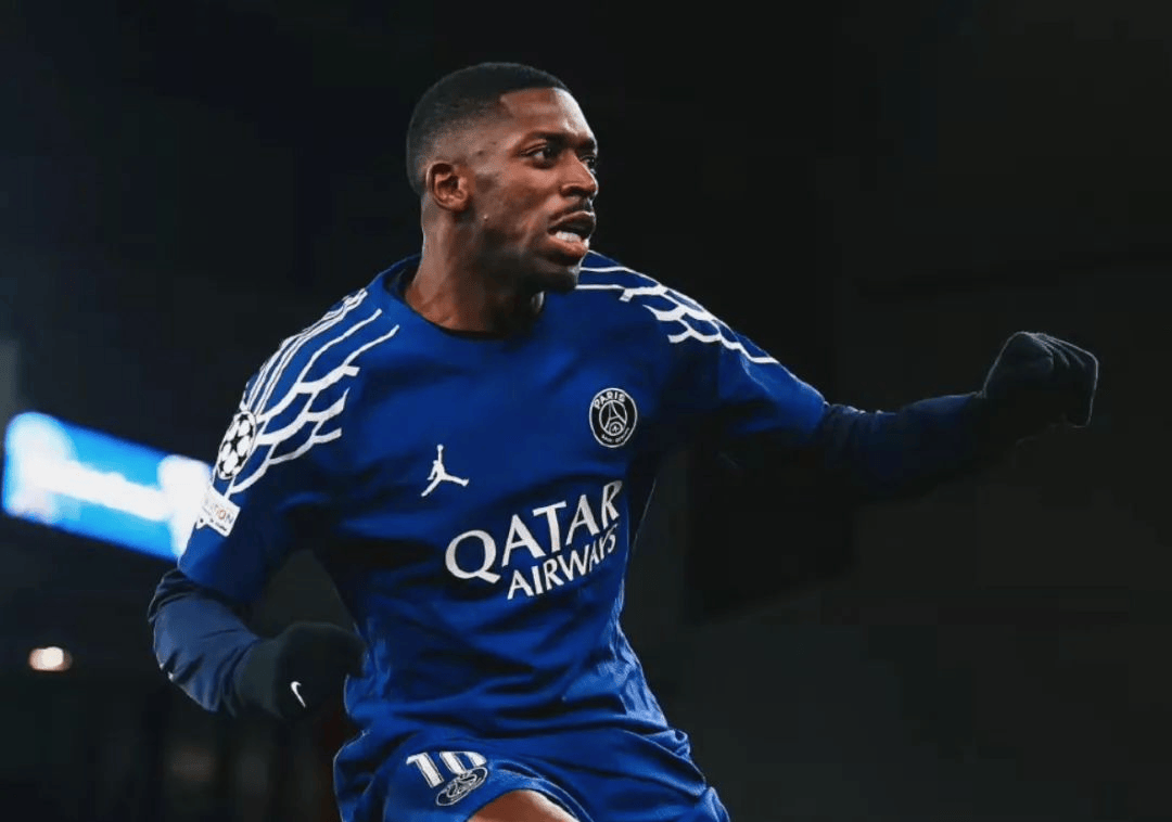 阿尔维斯球风硬朗,圣埃蒂安队实力感人 阿尔维斯球风硬朗,圣埃蒂安队实力感人