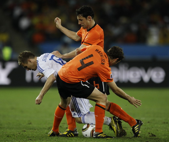斯洛伐克不敌荷兰，小组出线前景堪忧