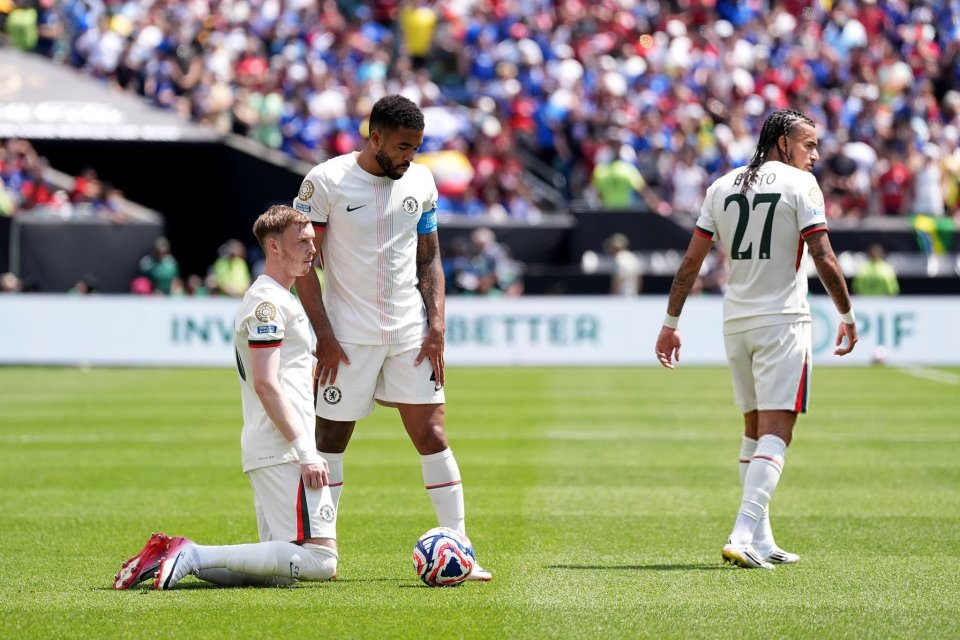 关于沙尔克04大胜弗拉门戈，稳坐积分榜前列的信息