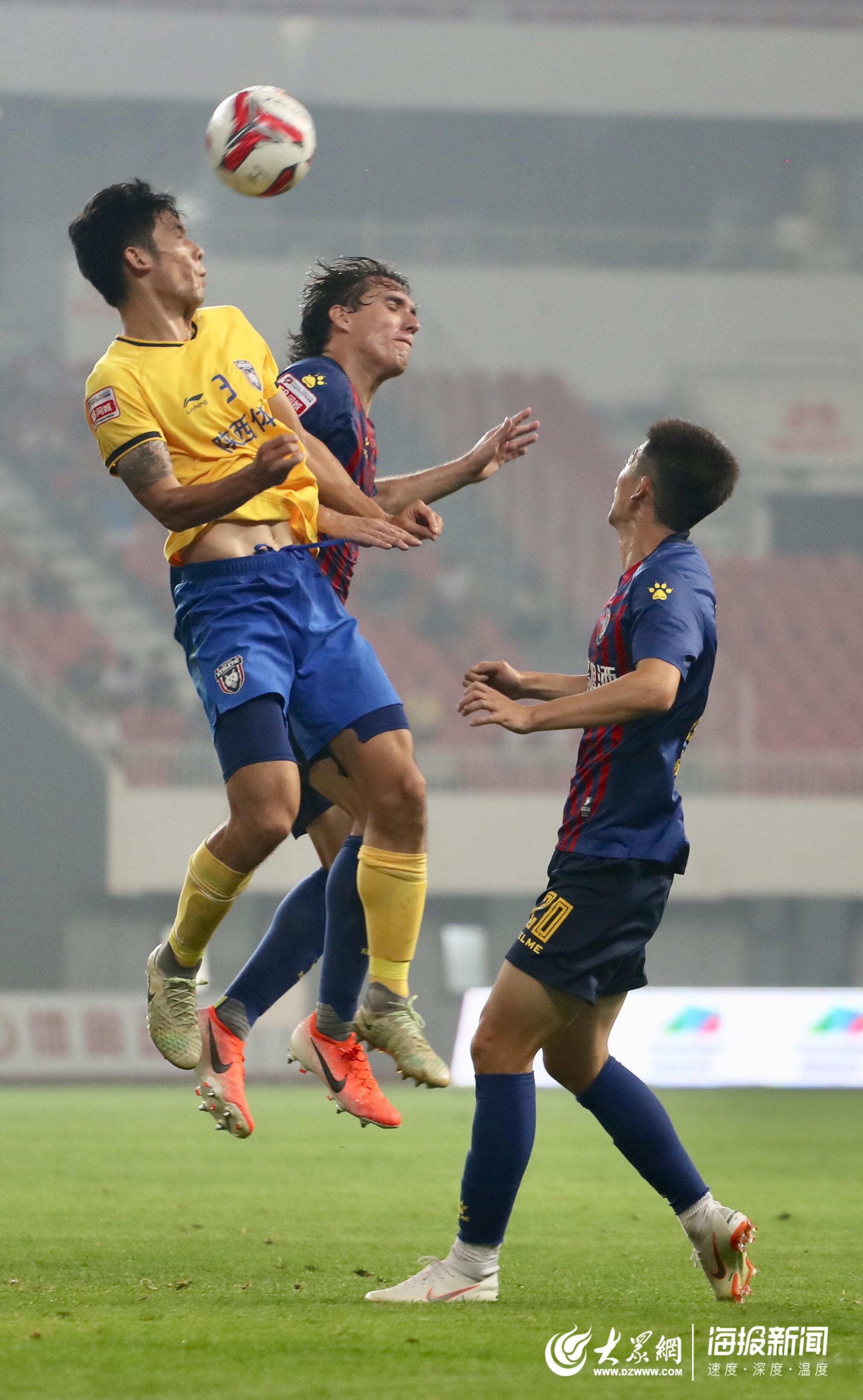 青岛黄海主场大胜，提高保级后路