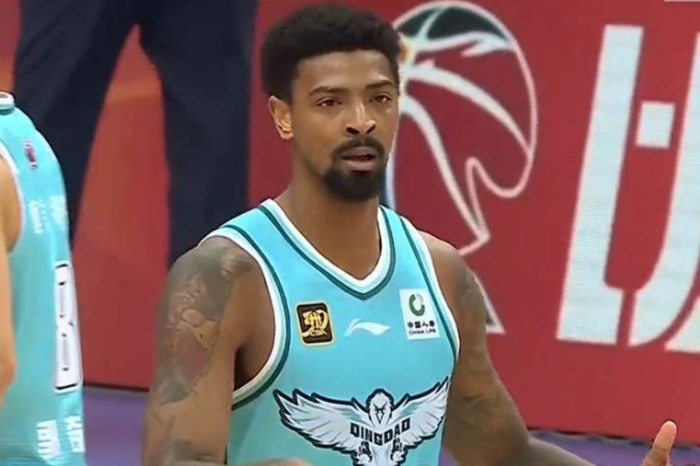 世俱杯决赛-青岛队实现逆袭，球员表现引人关注