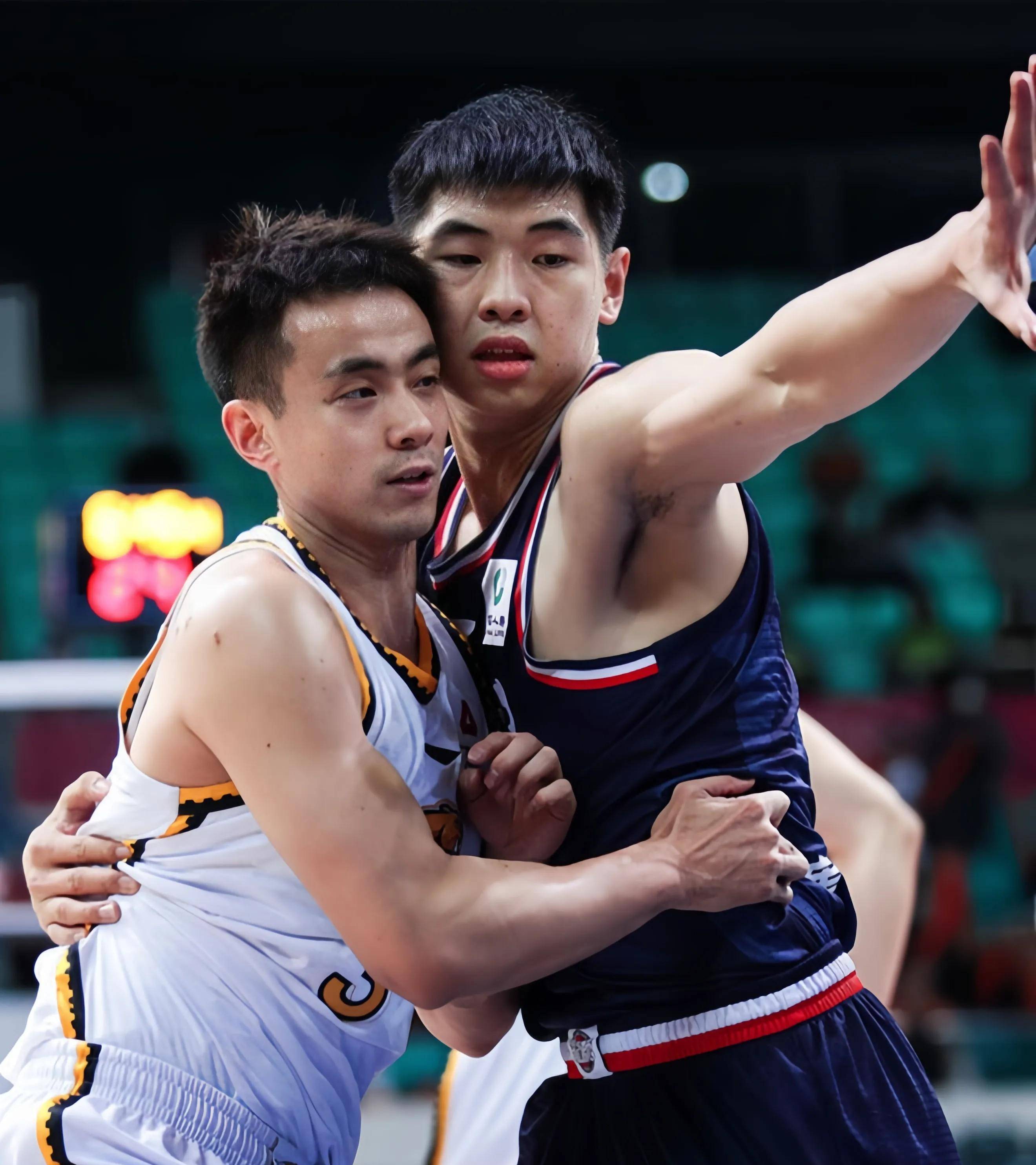 世俱杯直播-吉林队惊险击败青岛队，赢得关键胜利的简单介绍