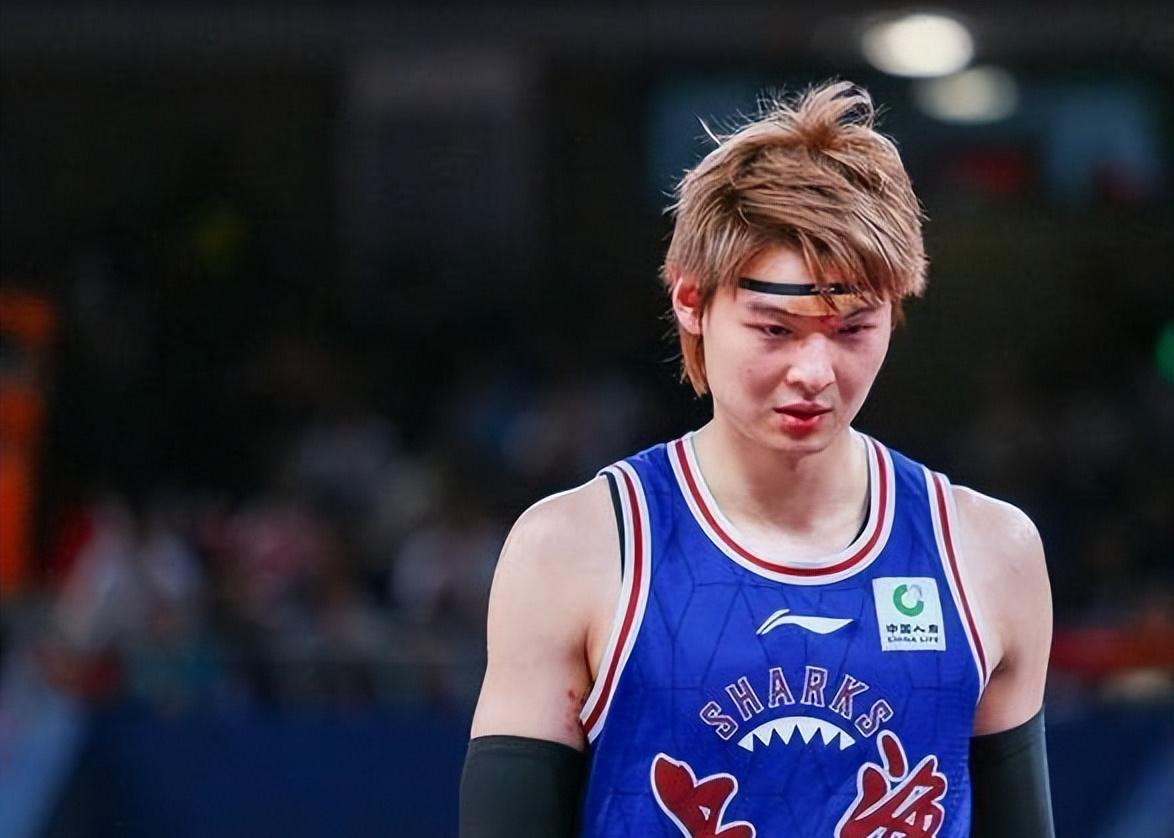 世俱杯冠军-河南建业球员备战备战艰苦，为荣誉而战的简单介绍