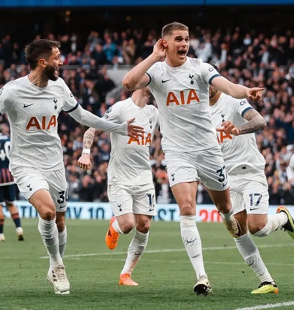 世俱杯分组-热刺遭遇苦战，客场难求一胜