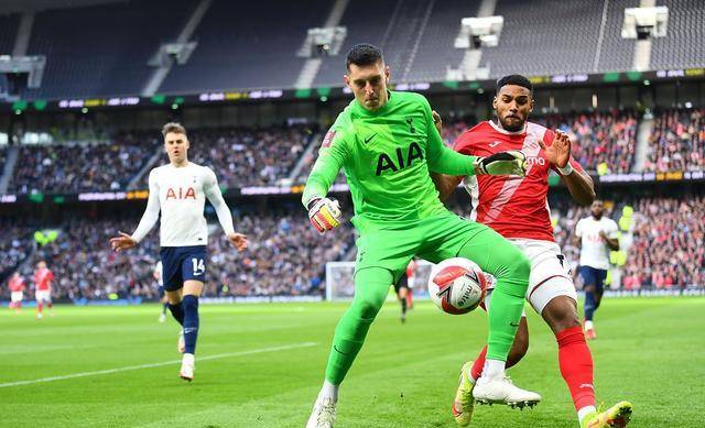 世俱杯改制-包含波尔多不敌对手,快速滑落积分榜的词条