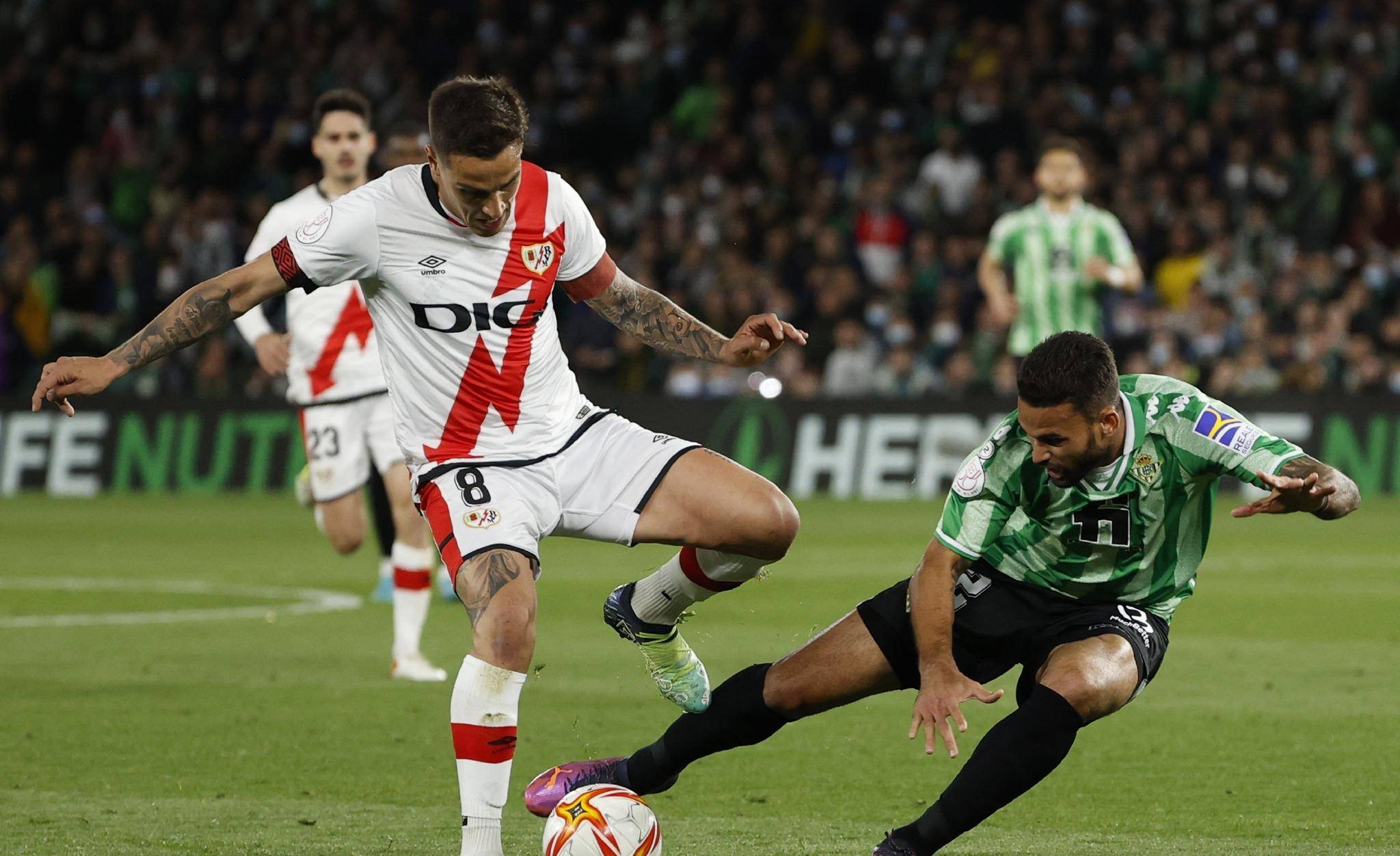 包含库特罗内拔头筹,贝蒂斯2-1负马洛卡扩大领先优势的词条 包含库特罗内拔头筹,贝蒂斯2-1负马洛卡扩大领先优势的词条