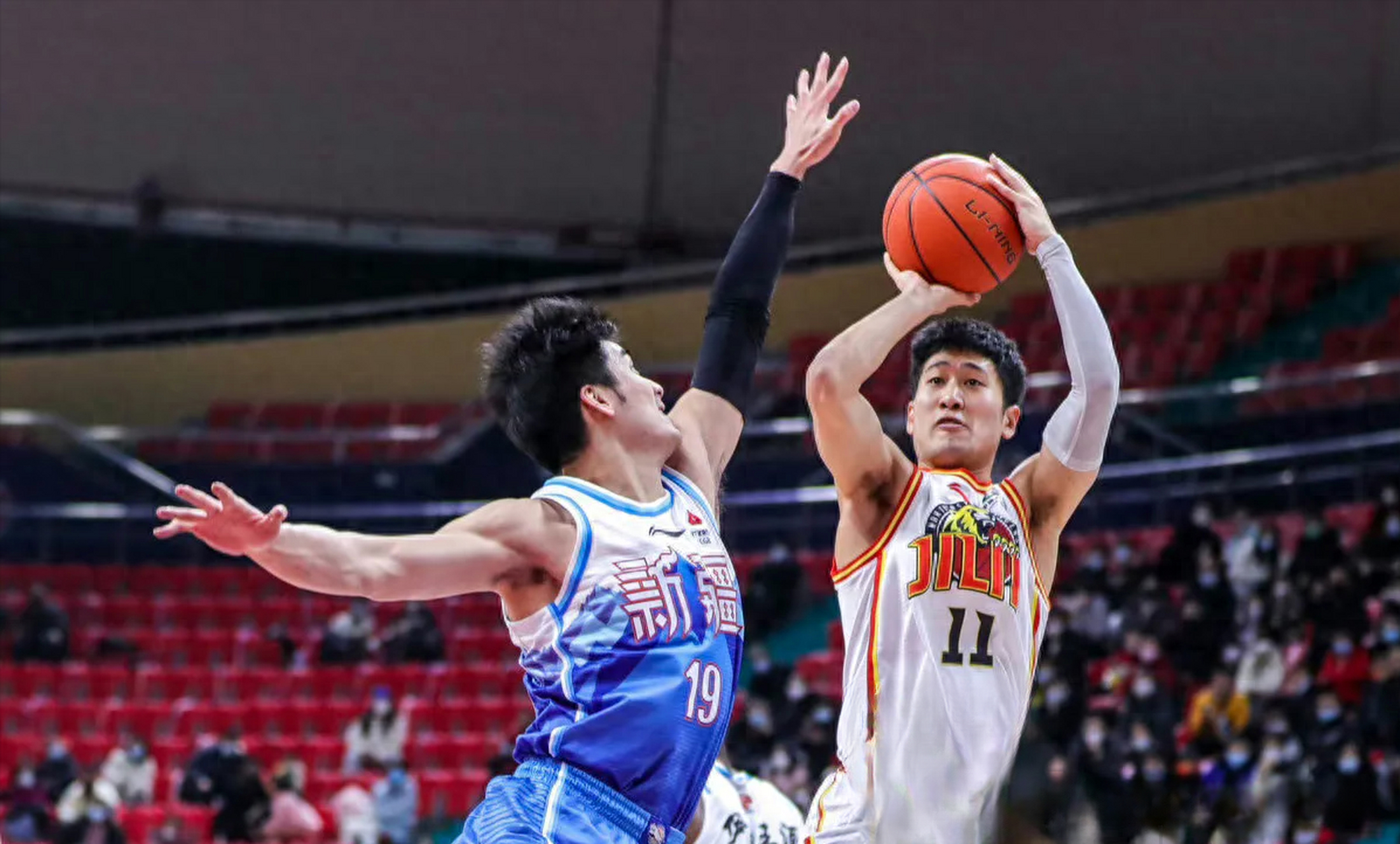 青海男篮力克对手，实现反超胜利