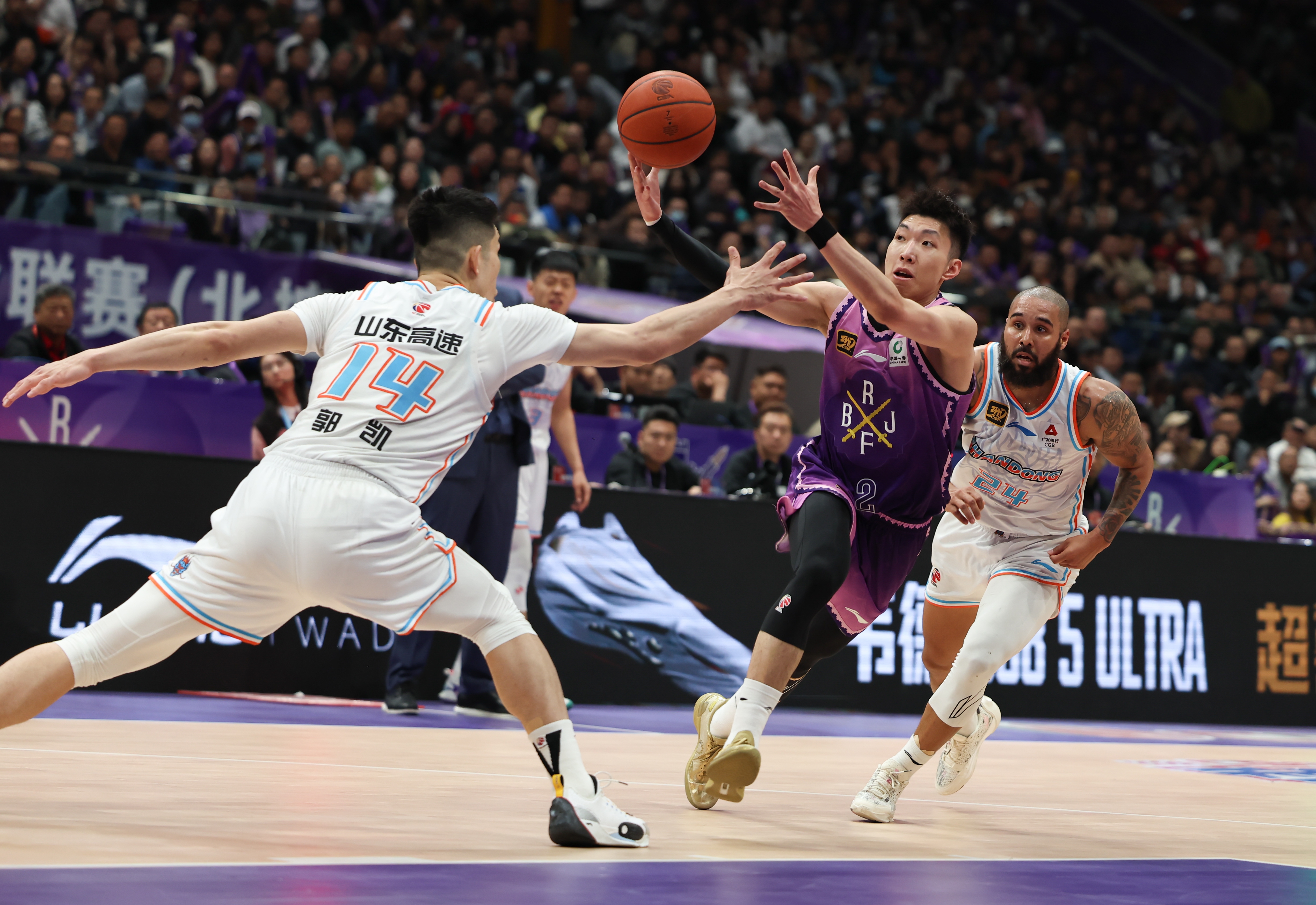 世俱杯决赛-NBA球队展示团队合作,备战新赛季信心十足