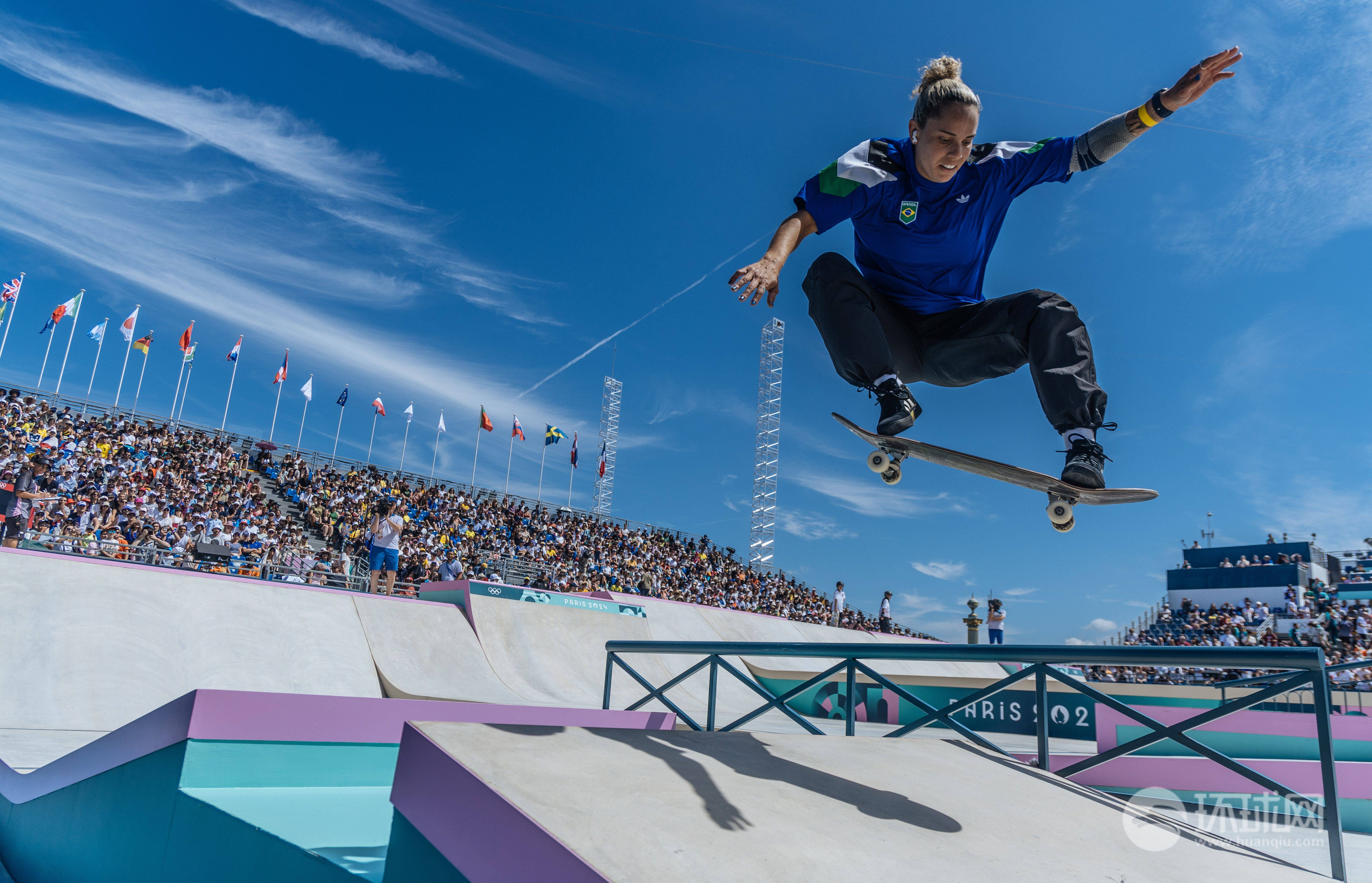 法国滑板选手惊艳亮相,获得比赛第四名 法国滑板选手惊艳亮相,获得比赛第四名