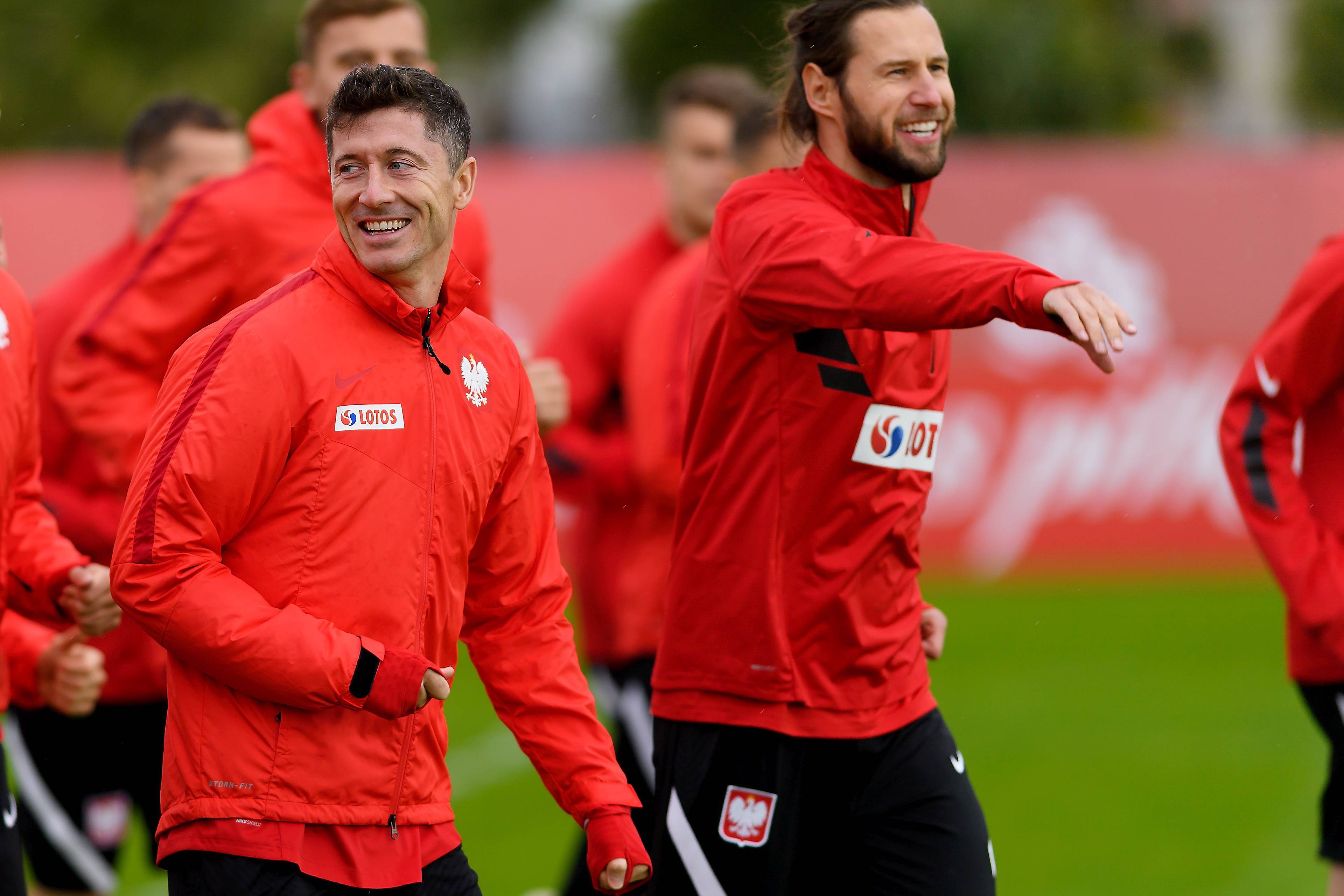 波兰成功逆转挺进欧洲杯,强势晋级下一轮 波兰成功逆转挺进欧洲杯,强势晋级下一轮