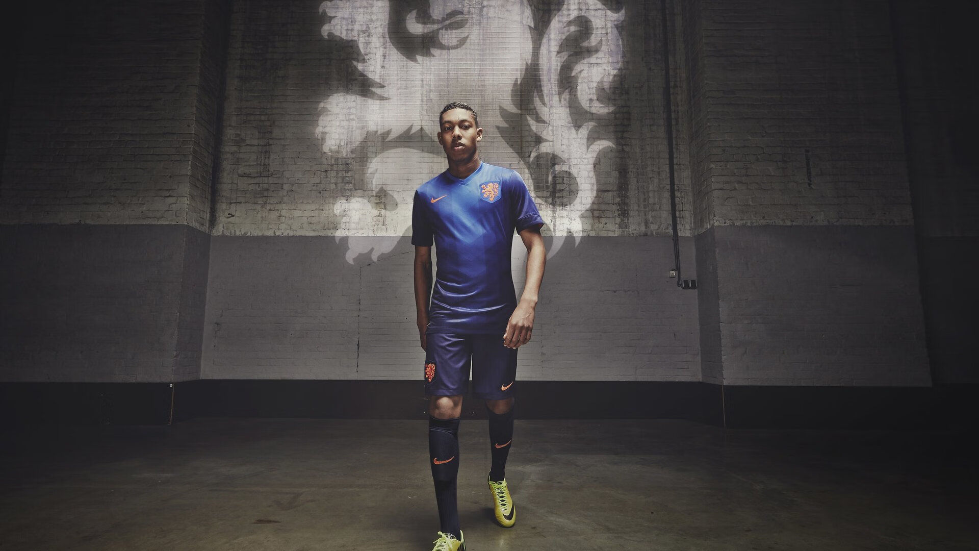 当湖人遇到独行侠，一场被詹姆斯·哈登幽灵笼罩的比赛