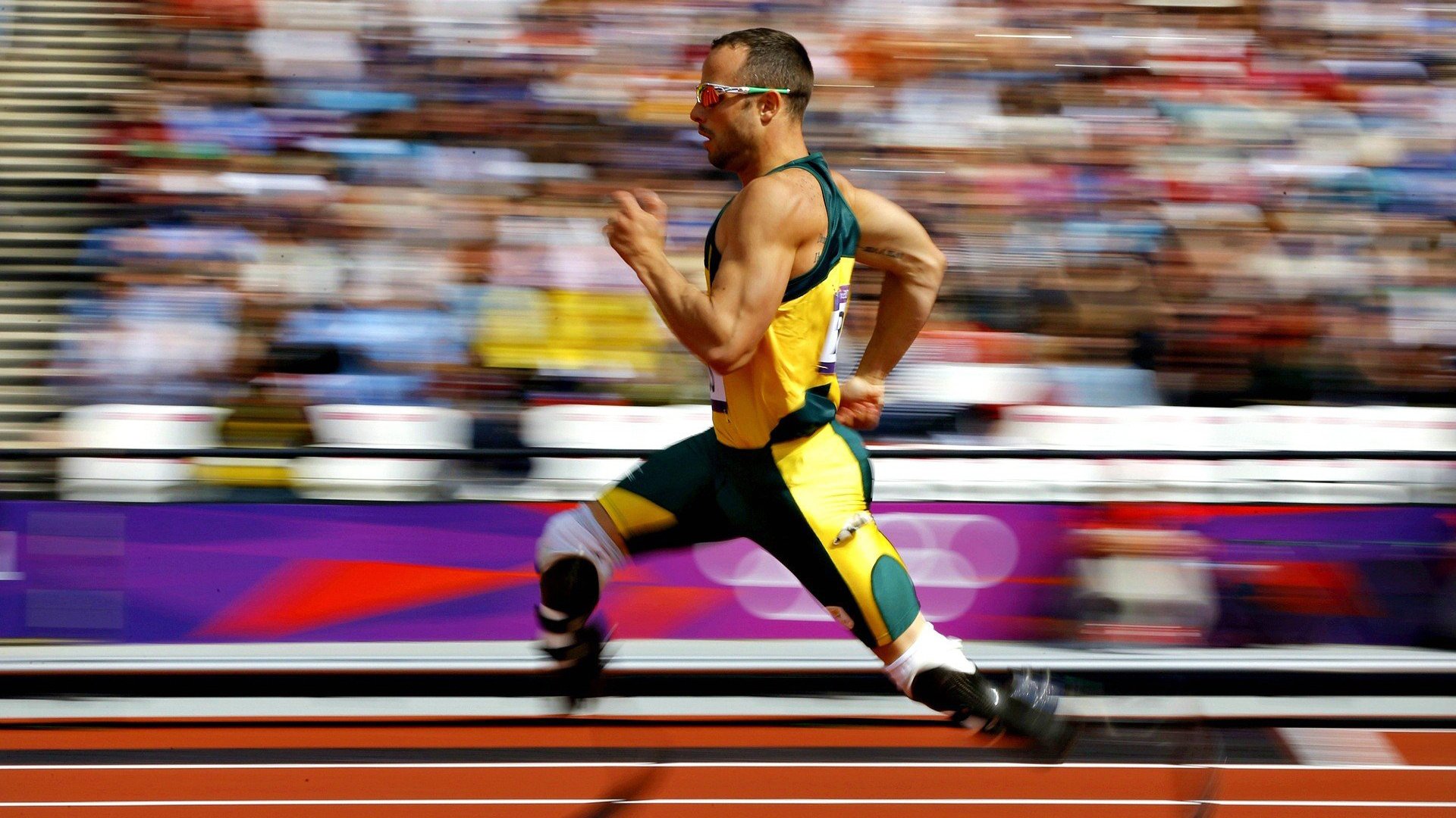 诺里斯40圈白胎奇迹，雷诺教科书式策略击碎阿斯顿·马丁的冠军梦